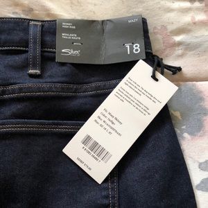 Silver Jeans co. NWT Skinny high rise “Mazy” jeans